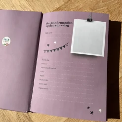 En Hilsen Til Konfirmanden Støvet Lilla