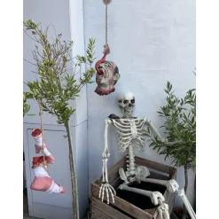 Hængende Zombiehoved Med Krog