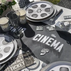 Hollywood Cinema Bordløber