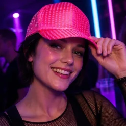 Kasket Med Pailletter Neon Pink